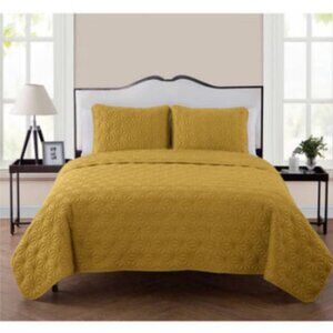 Kaleidoscope 3 Piece Gold Embossed Geometric Microfiber Full/Queen Quilt Set